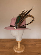 Load image into Gallery viewer, Large Feather Hat Pin