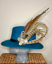 Load image into Gallery viewer, Large Feather Hat Pin