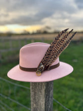 Load image into Gallery viewer, Medium Feather Hat Pin