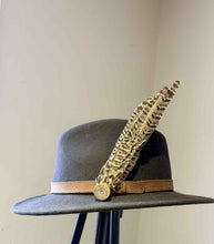 Load image into Gallery viewer, Medium Feather Hat Pin