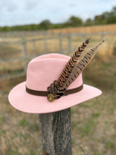 Load image into Gallery viewer, Medium Feather Hat Pin
