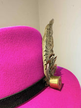 Load image into Gallery viewer, Medium Feather Hat Pin
