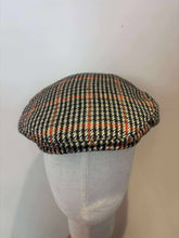 Load image into Gallery viewer, Tweed cap
