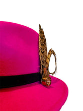 Load image into Gallery viewer, Medium Feather Hat Pin
