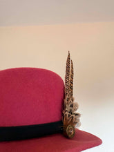 Load image into Gallery viewer, Medium Feather Hat Pin
