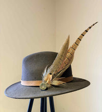 Load image into Gallery viewer, Large Feather Hat Pin
