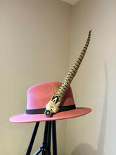 Load image into Gallery viewer, Medium Feather Hat Pin
