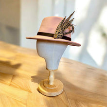 Load image into Gallery viewer, Small Feather Hat Pin
