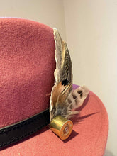 Load image into Gallery viewer, Small Feather Hat Pin/ Brooch
